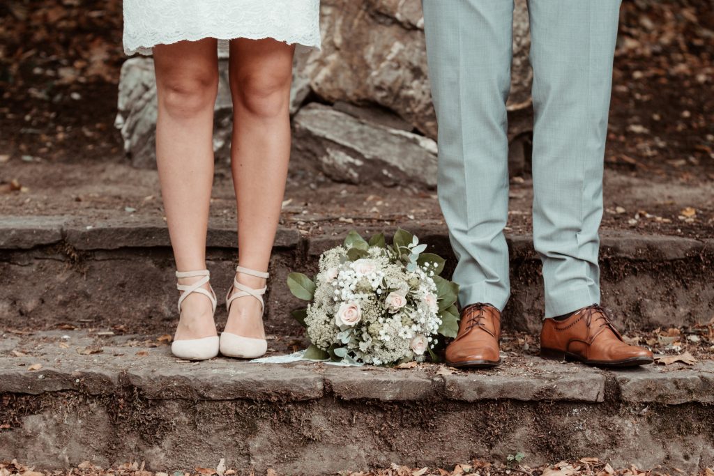 Brautshooting im Vintagestil-Schuhe